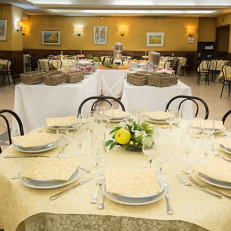 מלון Park Blanc Et Noir 3*