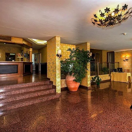 Park Blanc Et Noir רומא