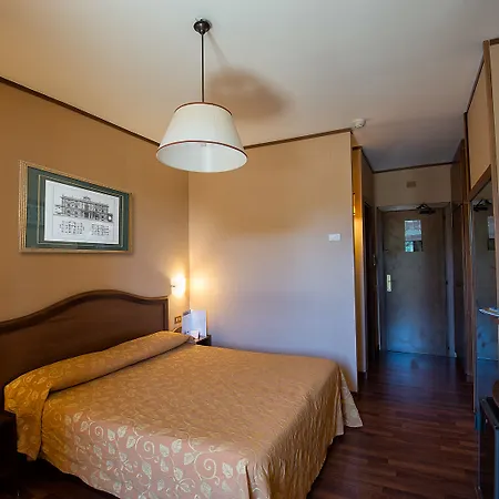 Park Blanc Et Noir מלון