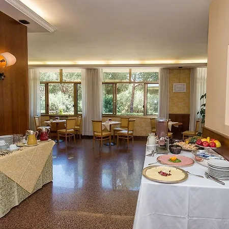 Hotel Park Blanc Et Noir Rome