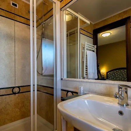 Hotel Park Blanc Et Noir 3*