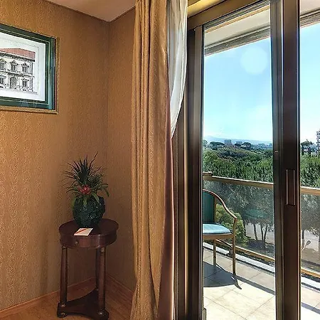 Park Blanc Et Noir Roma