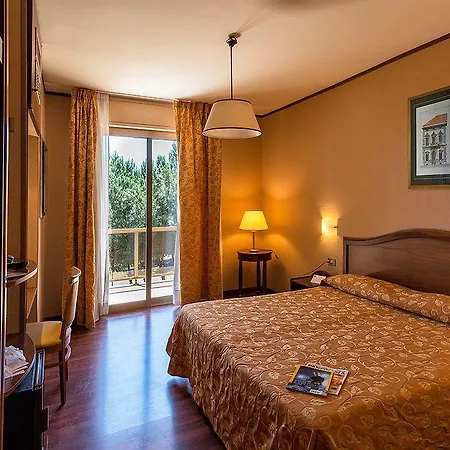 Park Blanc Et Noir Otel 3*