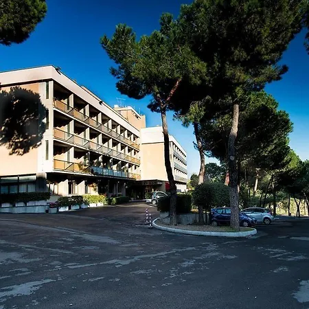 Park Blanc Et Noir 3*